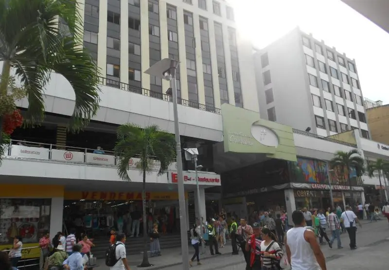 OFICINA en VENTA en PENT-HOUSE CENTRO COMERCIAL COMBEIMA PISO 9