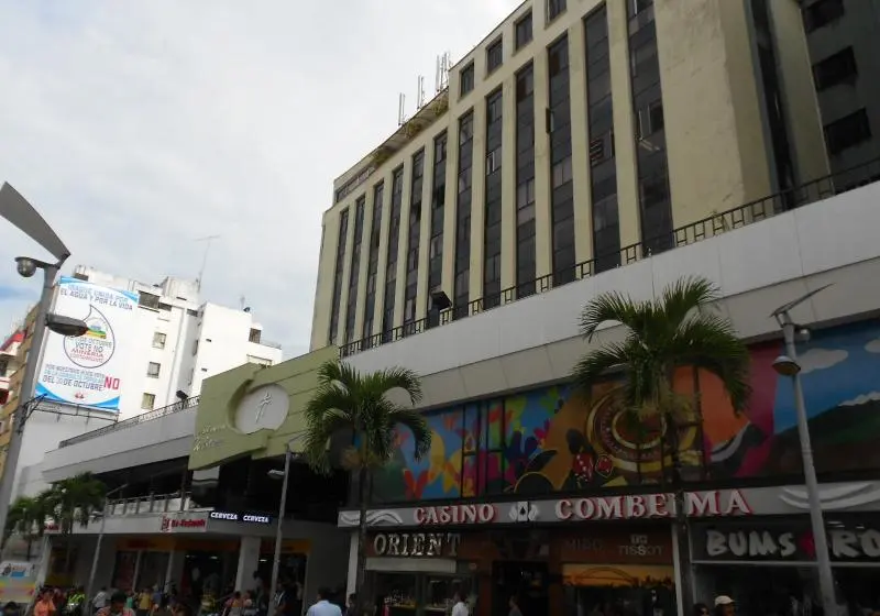 OFICINA en VENTA en PENT-HOUSE CENTRO COMERCIAL COMBEIMA PISO 9 — 2