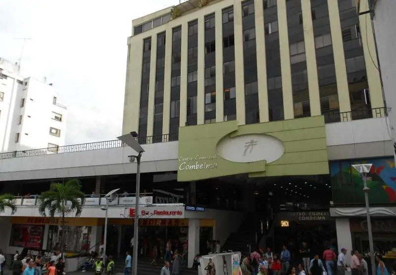 OFICINA en VENTA en PENT-HOUSE CENTRO COMERCIAL COMBEIMA PISO 9 — 3