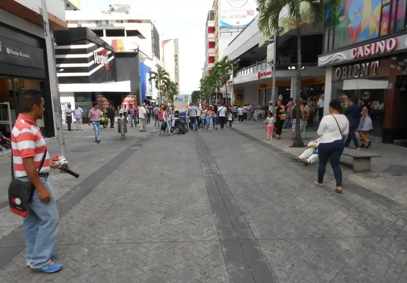 OFICINA en VENTA en PENT-HOUSE CENTRO COMERCIAL COMBEIMA PISO 9 — 4