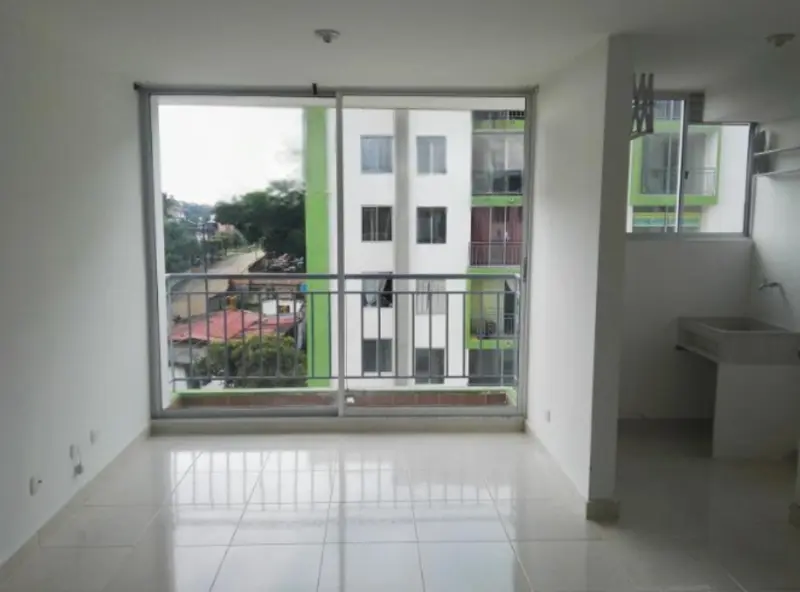 APARTAMENTO en VENTA en BALCONES DE SAN NICOLAS PISO 6 — 4
