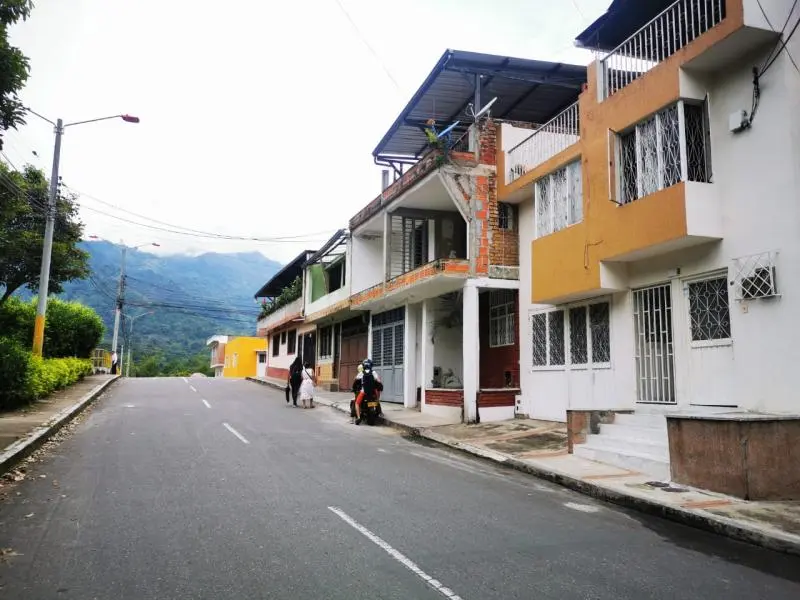 CASA en VENTA en NACIONES UNIDAS — 2