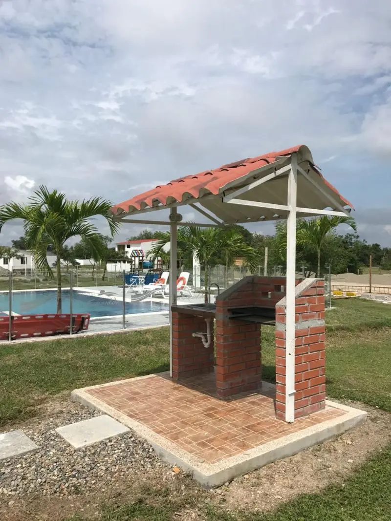 LOTE en VENTA en LOTE PORTAL LA ESMERALDA — 4