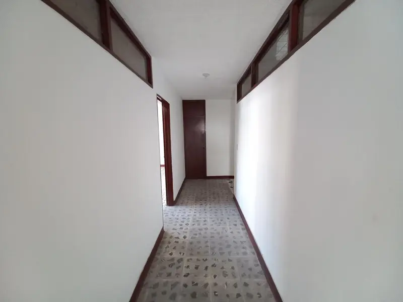 APARTAMENTO en VENTA en EDIFICIO LOMBO BONILLA PISO 4 — 5