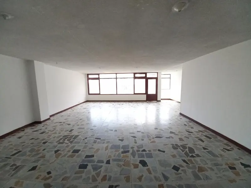 APARTAMENTO en VENTA en EDIFICIO LOMBO BONILLA PISO 4 — 3