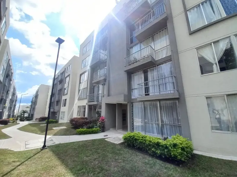APARTAMENTO en VENTA en C.R GRANATE PISO 1 SIN ASCENSOR — 5
