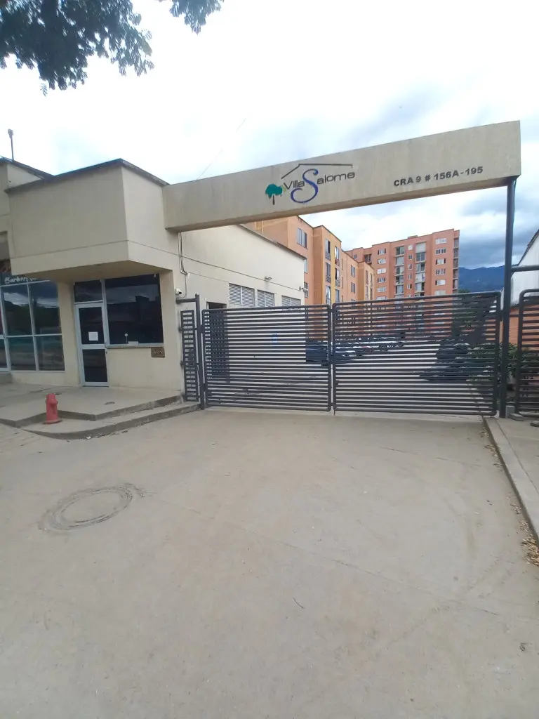 APARTAMENTO en VENTA en C.R VILLA SALOME PISO 5 SIN ASCENSOR — 3