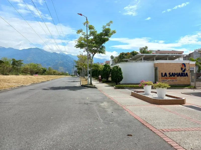 LOTE en VENTA en CONJUNTO LA SAMARIA