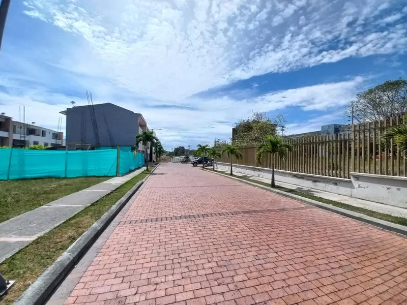 LOTE en VENTA en CONJUNTO LA SAMARIA — 4