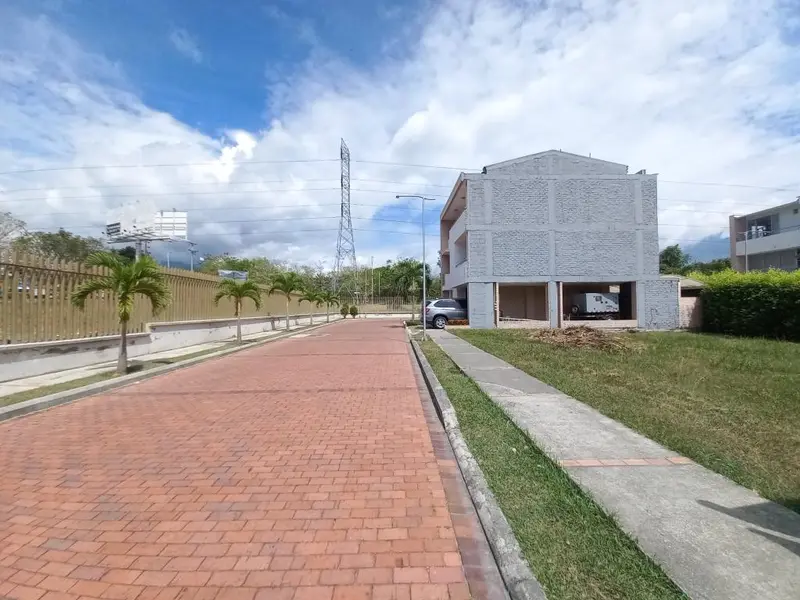 LOTE en VENTA en CONJUNTO LA SAMARIA — 5