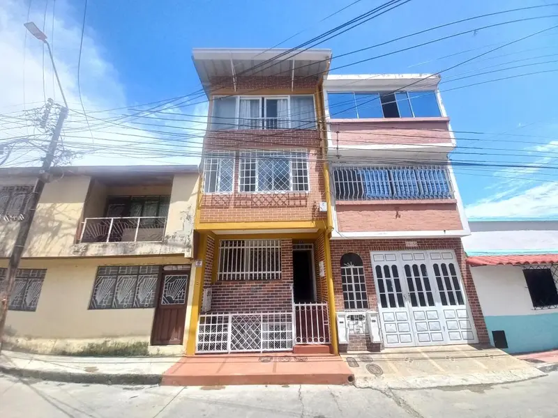 APARTAMENTO en VENTA en APARTAMENTO PISO 2 ANCON