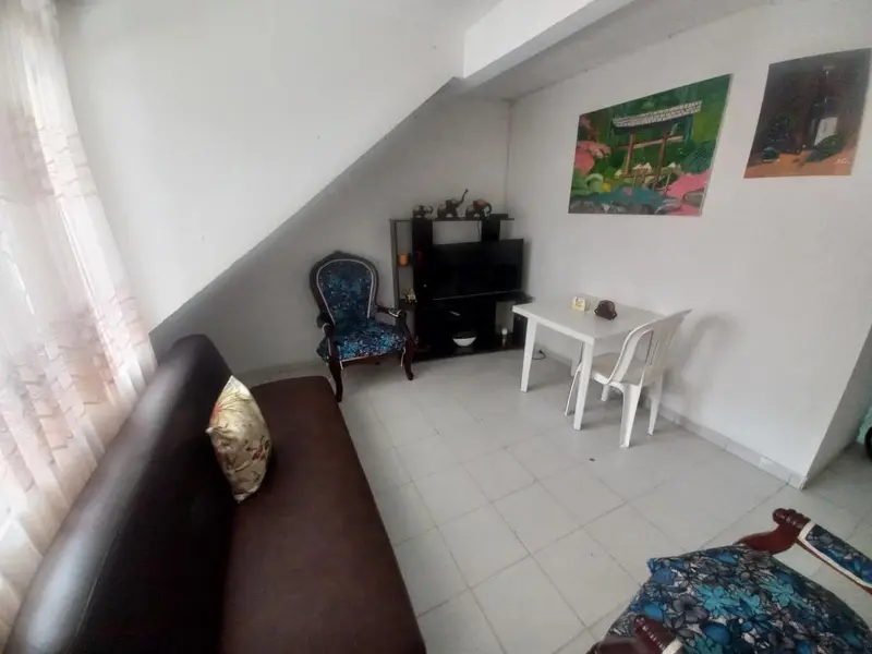APARTAMENTO en VENTA en APARTAMENTO PISO 2 ANCON — 5