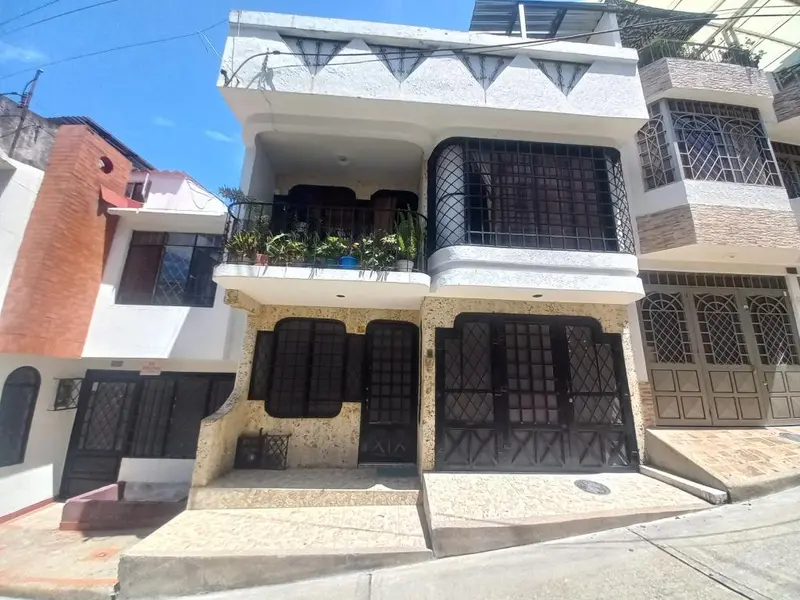 CASA en VENTA en HACIENDA PIEDRA PINTADA