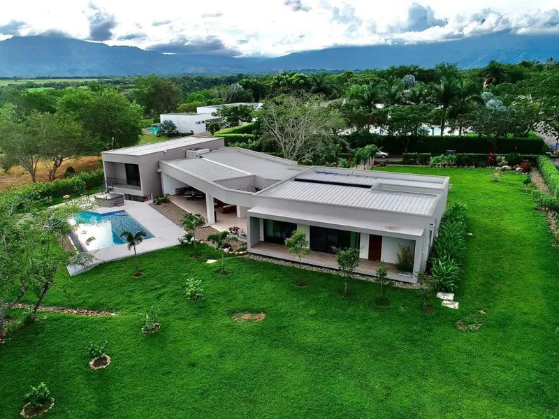 CASA CAMPESTRE en VENTA en HACIENDA LAS VICTORIAS — 2