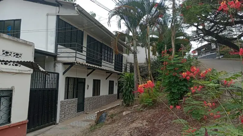 CASA en VENTA en CENTRO - ROVIRA