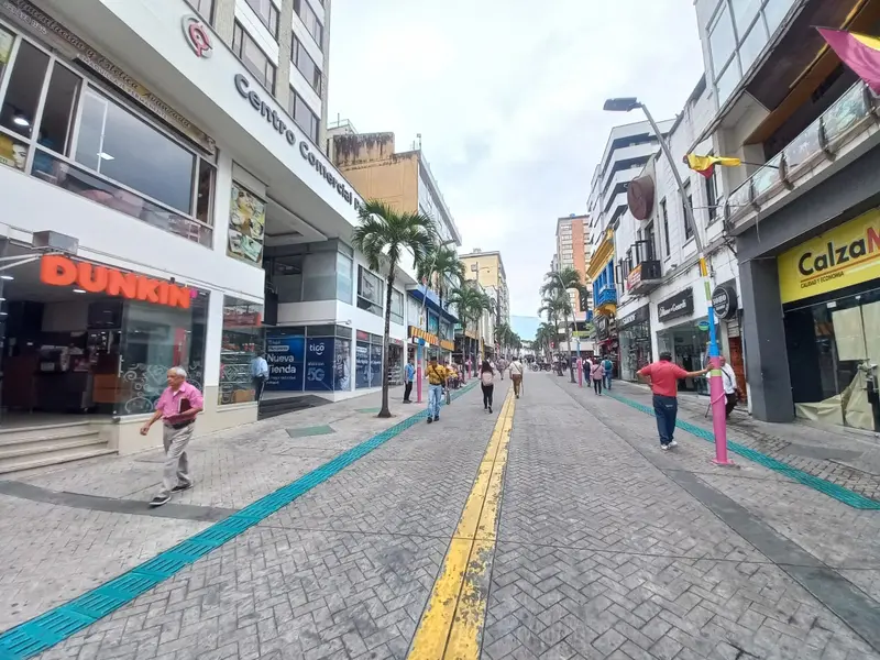 OFICINA en VENTA en EDIFICIO CENTRO COMERCIAL PASAJE REAL PISO 4 — 2
