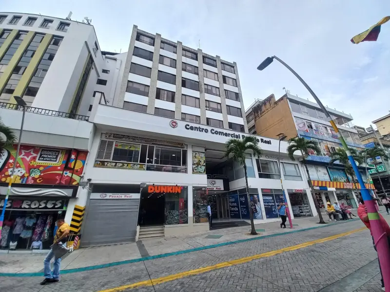 OFICINA en VENTA en EDIFICIO CENTRO COMERCIAL PASAJE REAL PISO 4 — 3