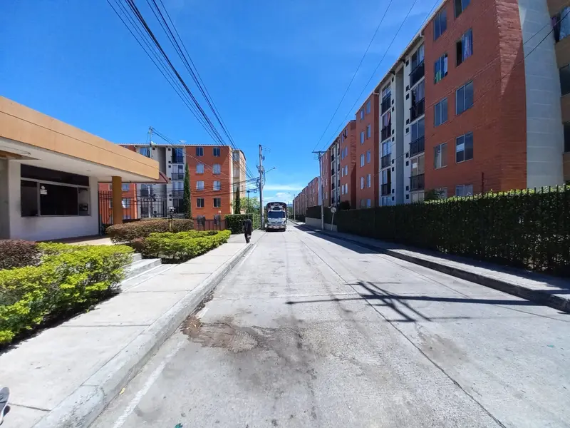 APARTAMENTO en VENTA en ARBOLEDA DEL CAMPESTRE SAMAN PISO 5 SIN ASCENSOR