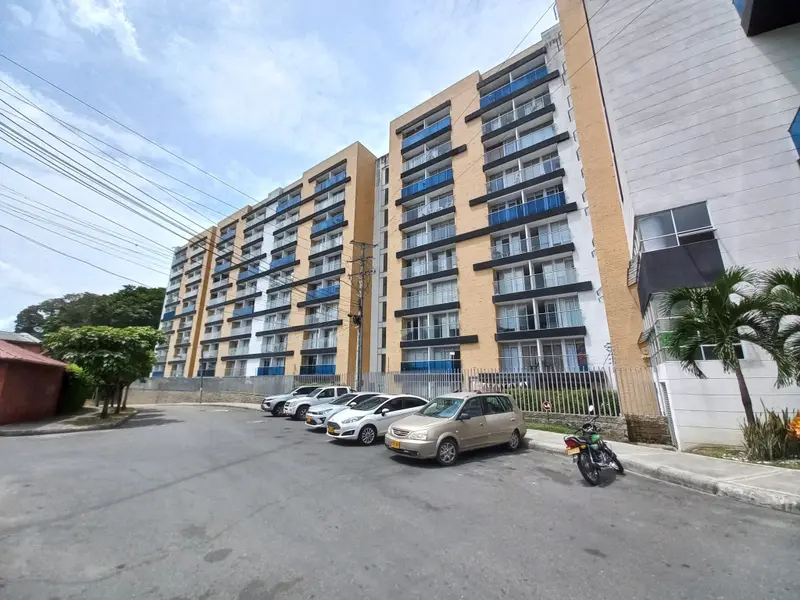 APARTAESTUDIO en ARRIENDO en EDIFICIO FRONTERA PISO 9 AMOBLADO — 3