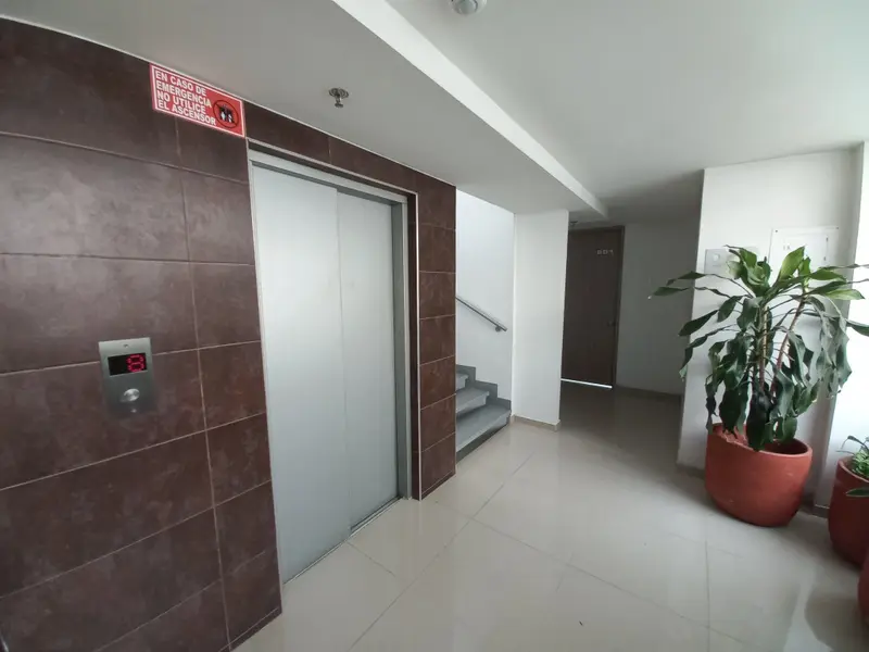 APARTAMENTO en VENTA en CONJUNTO RESIDENCIAL PORTOBELLO PISO 8 — 5