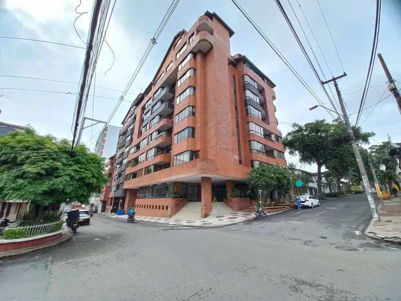 APARTAMENTO en VENTA en PENTHOUSE MULTIFAMILARES EL EDEN PISO 9