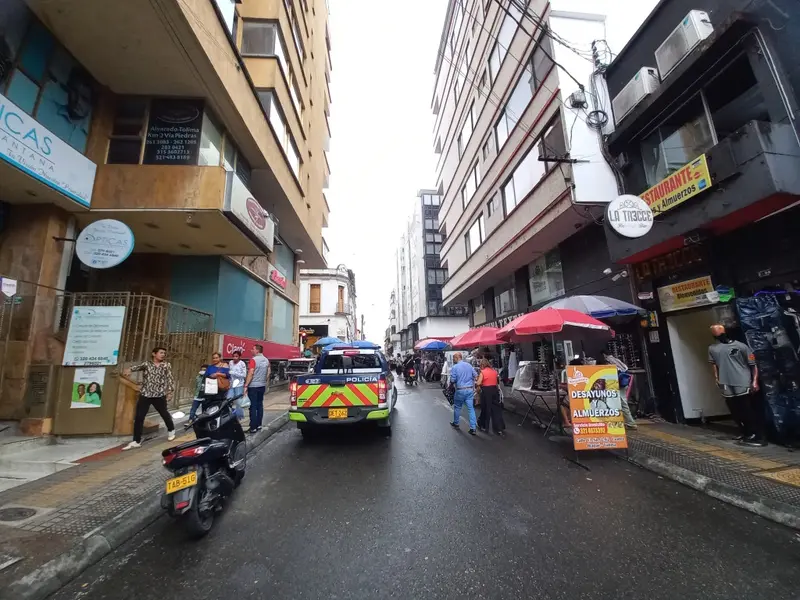 APARTAMENTO en VENTA en EDIFICIO AMBALEMA PISO 8 — 2