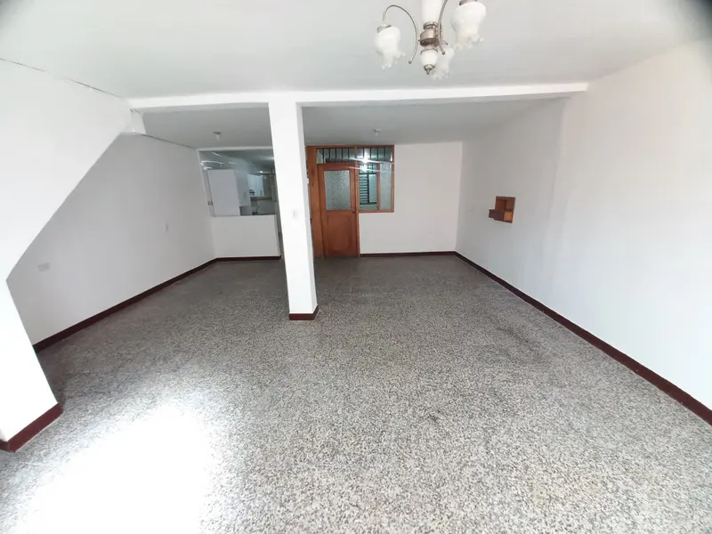 APARTAMENTO en VENTA en NACIONAL PISO 1 — 5