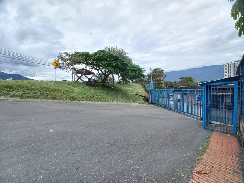 BODEGA en VENTA en BODEGA- AVENIDA MIROLINDO — 2