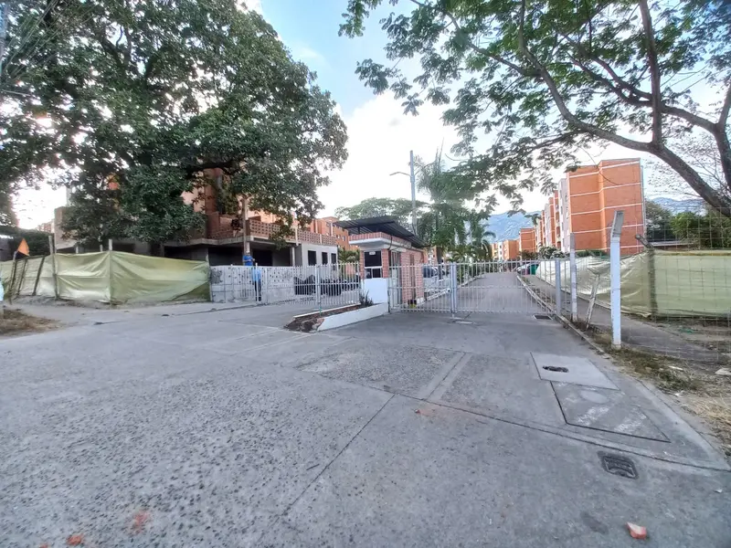 APARTAMENTO en VENTA en C.R HACIENDA EL RECREO PISO 4 SIN ASCENSOR — 2