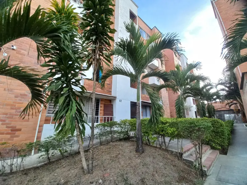 APARTAMENTO en VENTA en C.R HACIENDA EL RECREO PISO 4 SIN ASCENSOR — 3