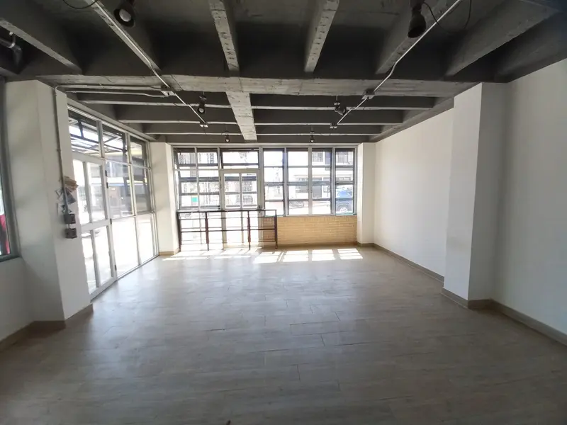 LOCAL en ARRIENDO en TOPACIO — 5