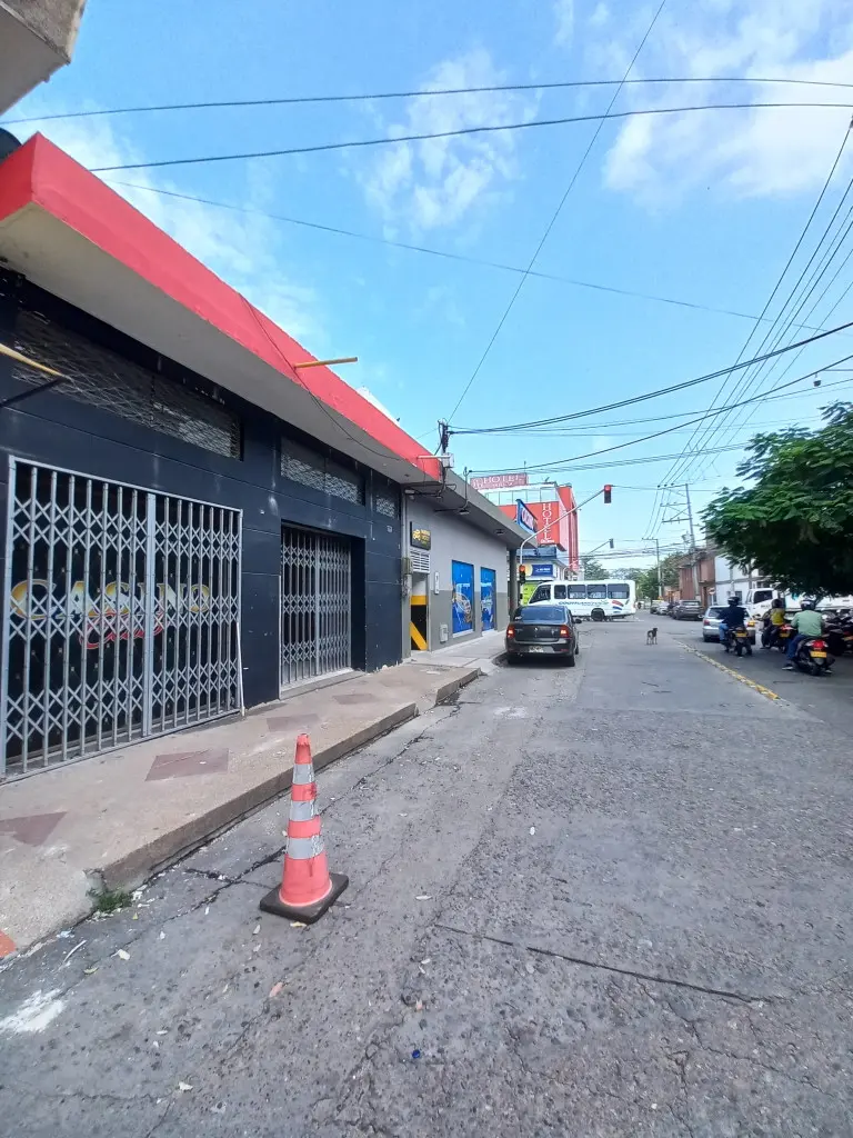 LOCAL en ARRIENDO en ESPINAL-TOLIMA — 3