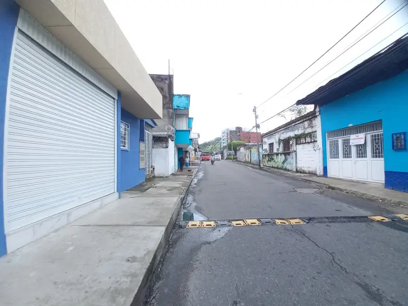 LOCAL en ARRIENDO en POLA — 2