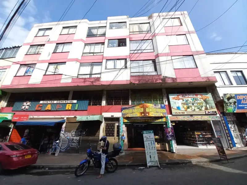 APARTAMENTO en VENTA en EDIFICIO CHAPINERO PISO 4 SIN ASCENSOR — 3