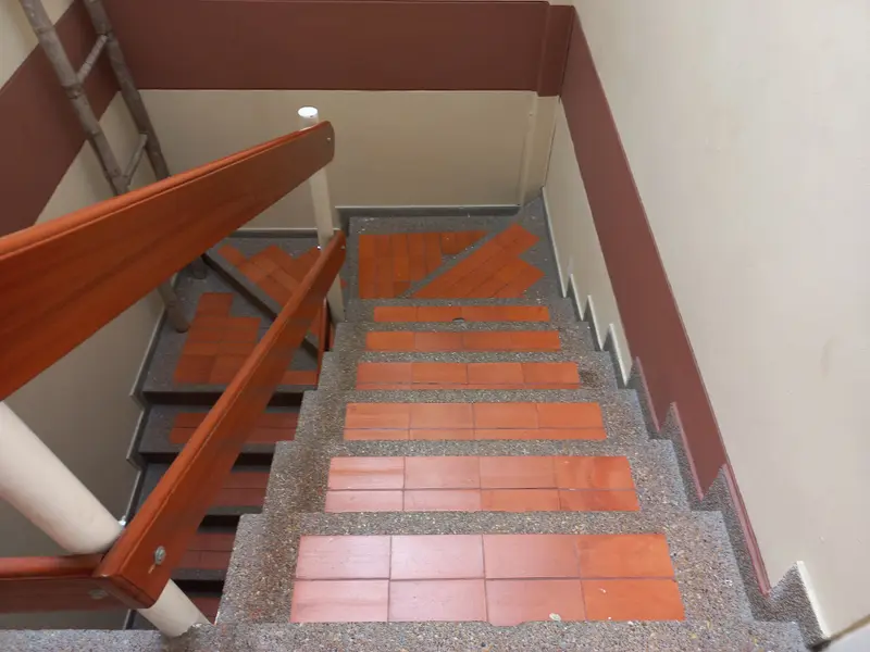 APARTAMENTO en VENTA en EDIFICIO CHAPINERO PISO 4 SIN ASCENSOR — 5