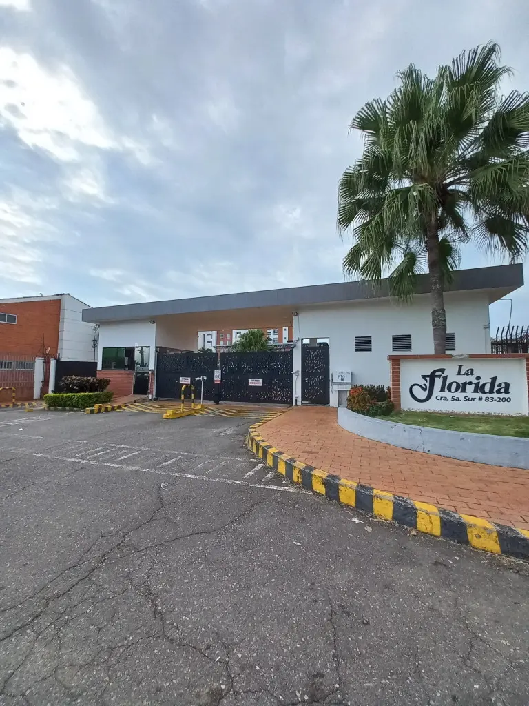 CASA en VENTA en CONJUNTO FLORIDA 1