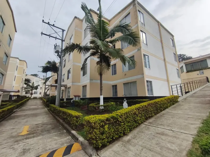 APARTAMENTO en VENTA en CONJUNTO CERRADO LOMALINDA PISO 4 SIN ASCENSOR — 2