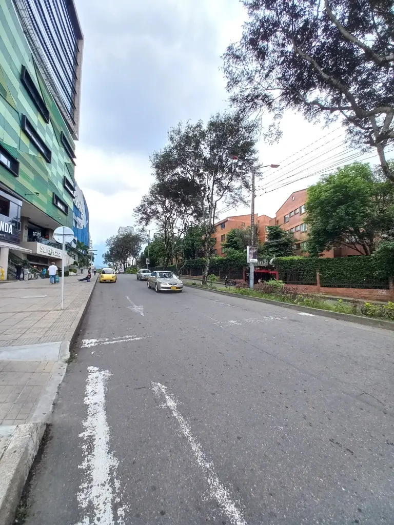 LOCAL en ARRIENDO en CENTRO EMPRESARIAL - WORDL TRADE CENTER PISO 3 — 3