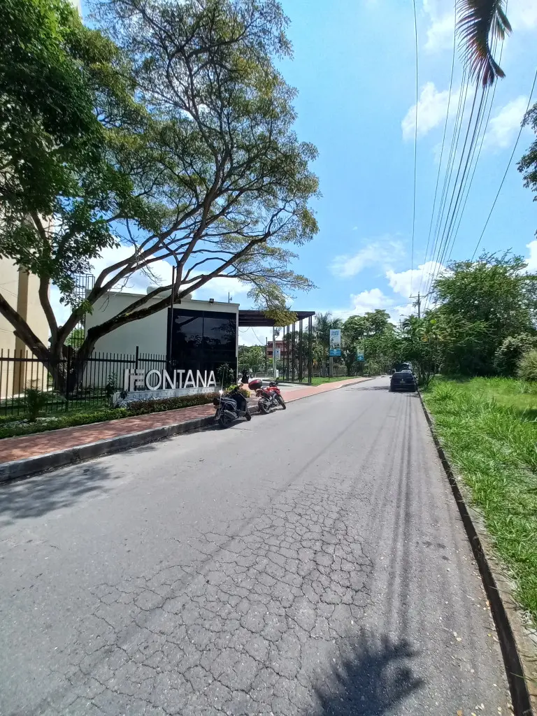 APARTAMENTO en ARRIENDO en C.R FONTANA CAMPESTRE PISO 9