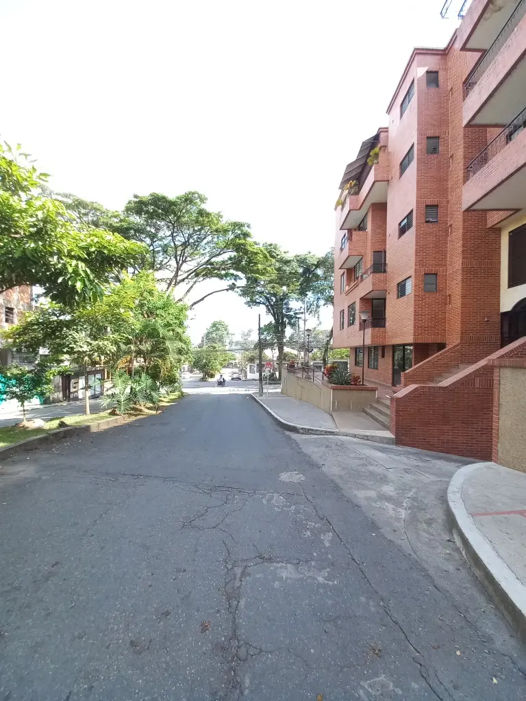 APARTAMENTO en VENTA en EL CONQUISTADOR PISO 2