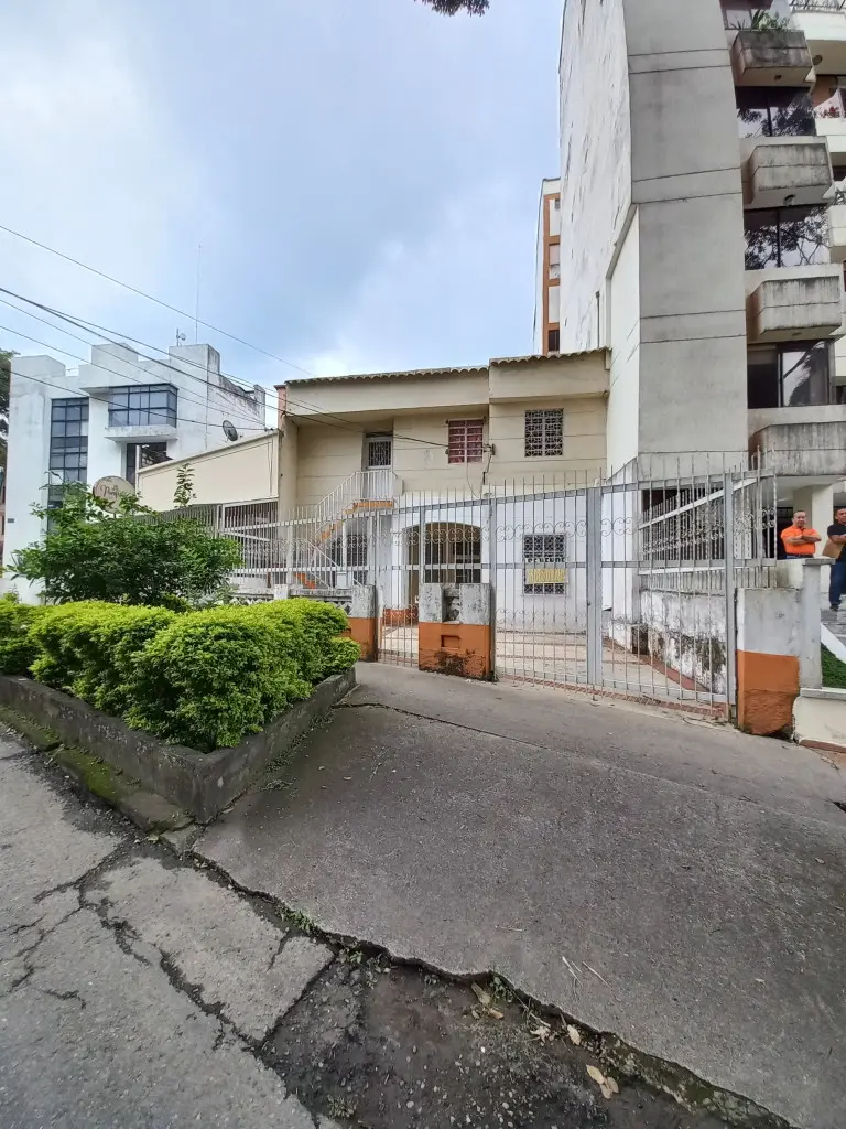 CASA en VENTA en BELEN — 2