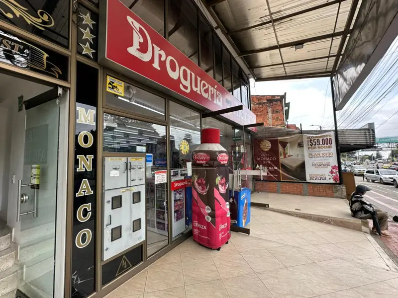 EDIFICIO en VENTA en EDIFICIO COMERCIAL CON RENTA — 5