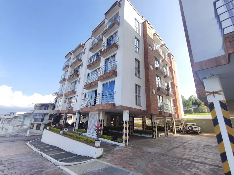 APARTAMENTO en VENTA en CONJUNTO CERRADO URB LOS ROSALES ETAPA II — 3