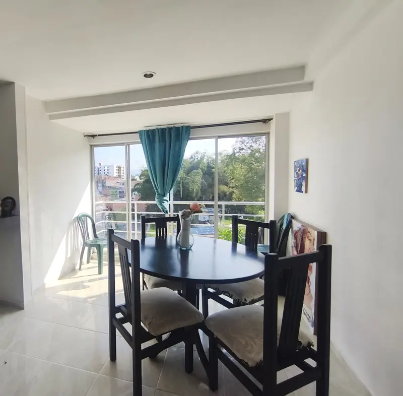 APARTAMENTO en VENTA en CONJUNTO CERRADO URB LOS ROSALES ETAPA II — 5