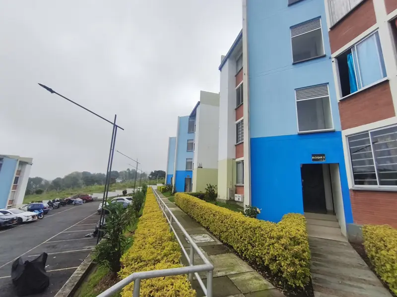 APARTAMENTO en VENTA en MULTIFAMILIAR LA PALMA ЕТАРА III PISO 4 — 2
