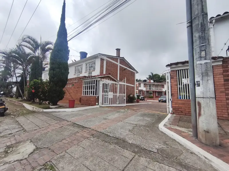 CASA en VENTA en CONJUNTO RESIDENCIAL QUINTAS DE LOS ROSALES