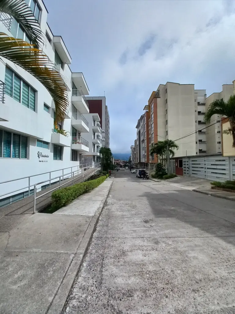 APARTAMENTO en VENTA en EDIFICIO ABEDULES- SECTOR PIEDRA PINTADA PISO 3 — 2
