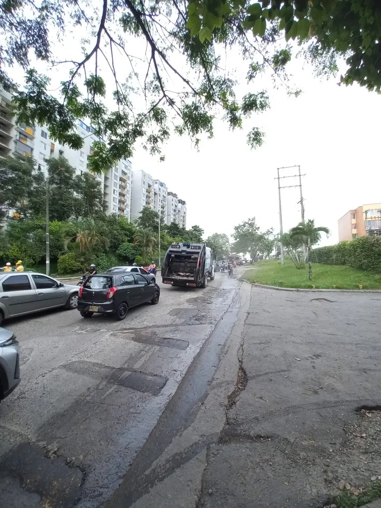APARTAMENTO en VENTA en C.R CAMINOS DEL BOSQUE PISO 4 SIN ASCENSOR — 2