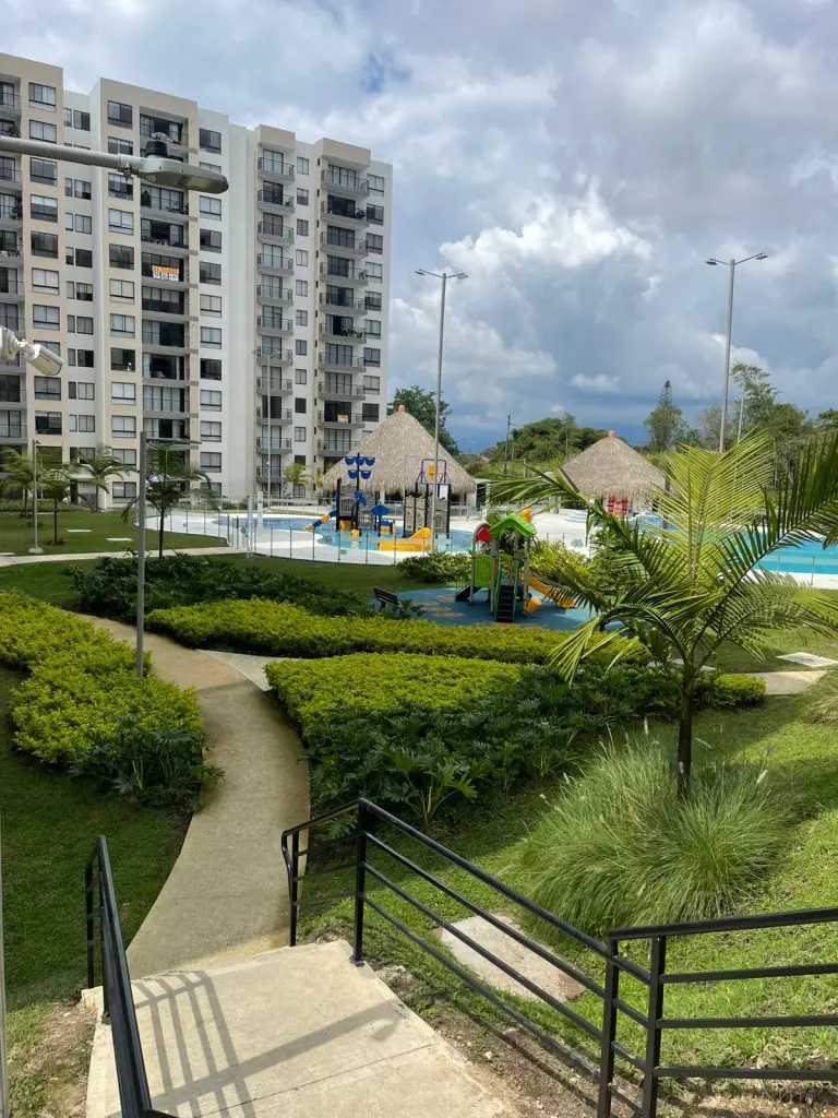 APARTAMENTO en VENTA en HACIENDA SAN PABLO LIRIOS PISO 9