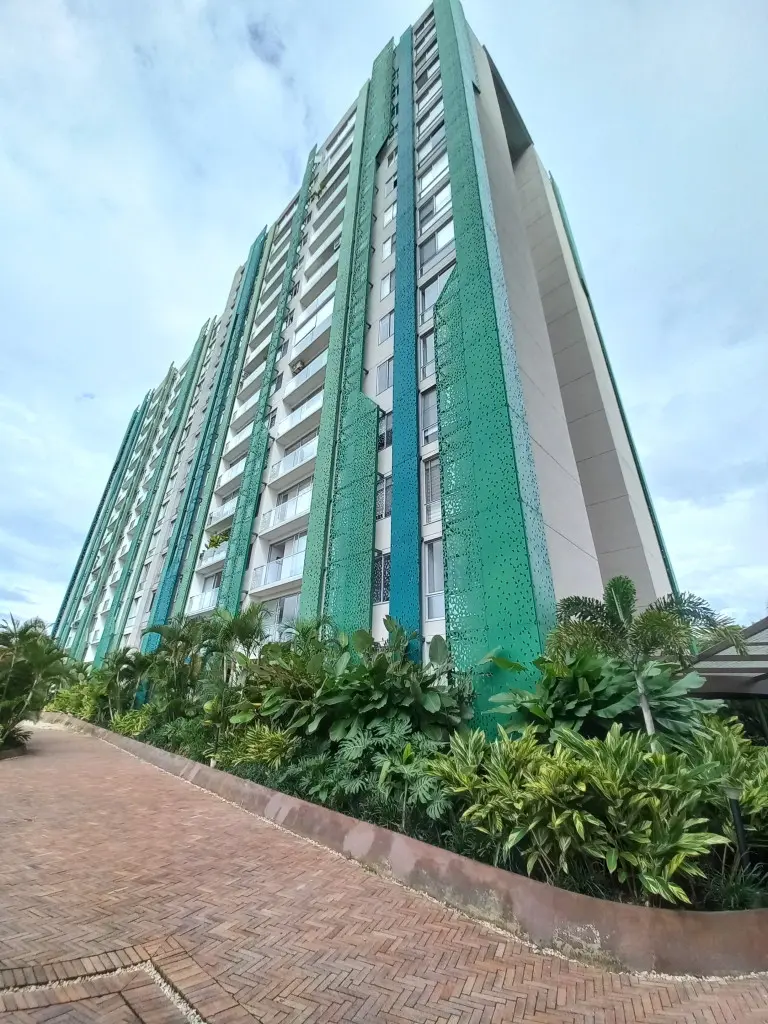 APARTAMENTO en VENTA en C.R BOSQUE SERENO PISO 9